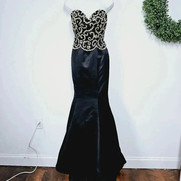 Sherri Hill black mermaid prom dress gown w gold beading 2 - Picture 9 of 13